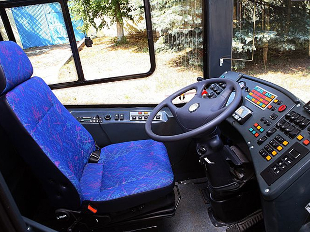 Городской низкопольный автобус ЛИАЗ-621365 - фото 18