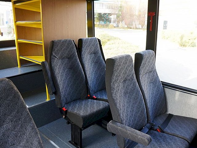 Фото №7: Школьный автобус КАВЗ-4235-15